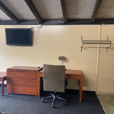 Budget Inn - Madison Ngoại thất bức ảnh
